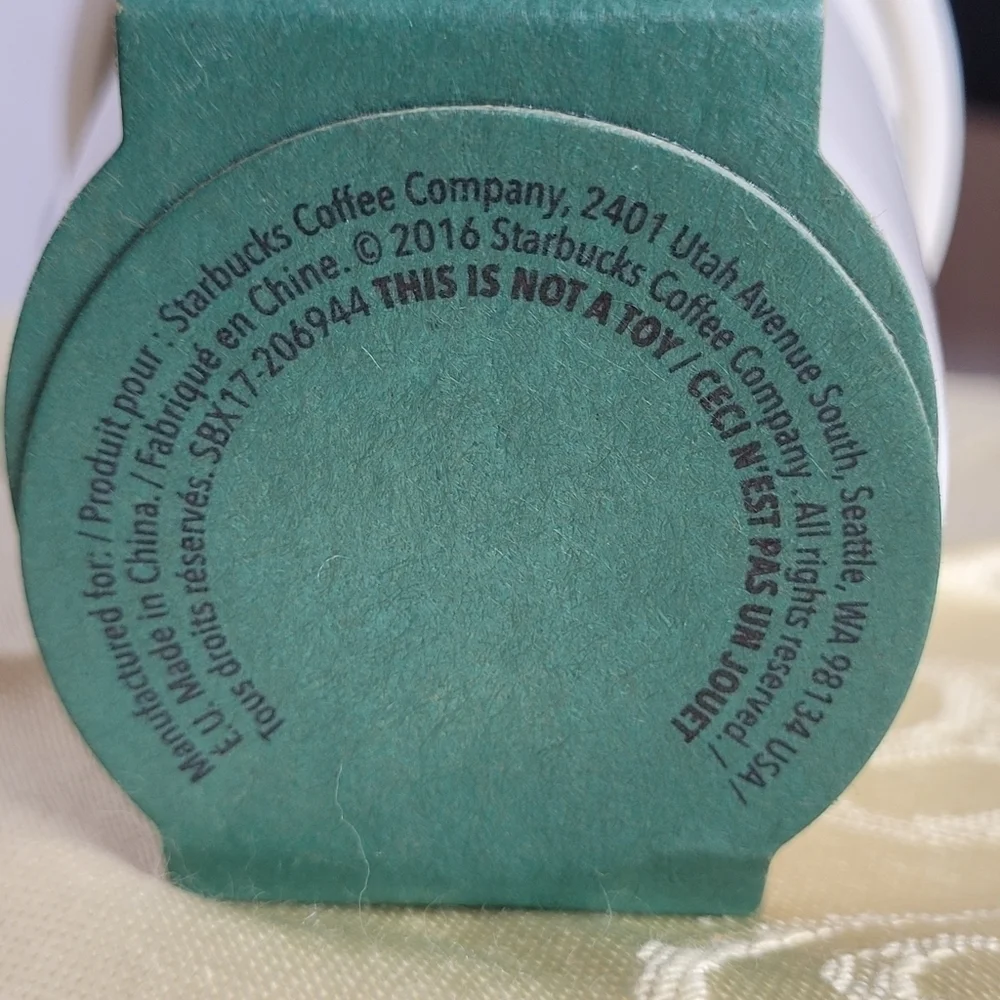 Starbucks 2016 3-Piece Ceramic Nesting Coffee Cups Ornament Set
